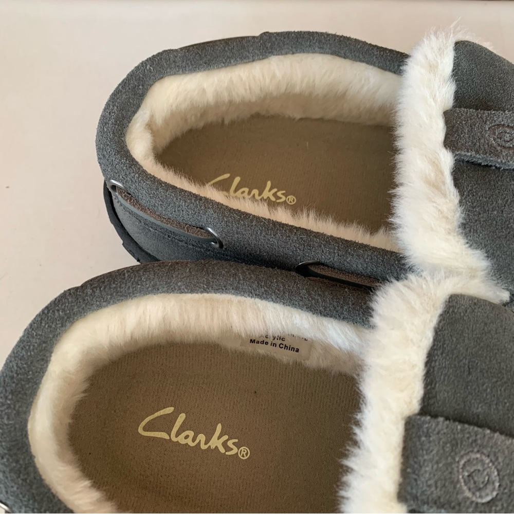 Clarks Mens Grey Suede Venetian Moccasin Slippers US 10 M MINT - Picture 2 of 9